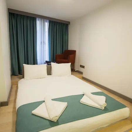 Hotel Taksim V 3*