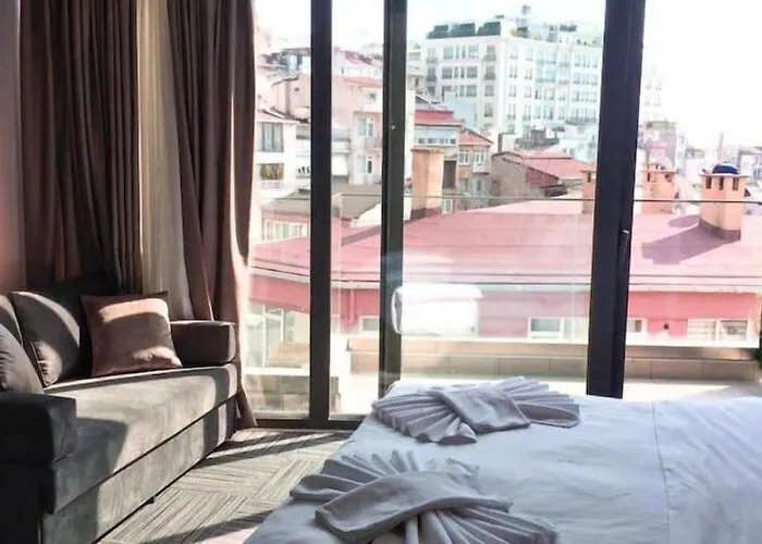 Hotel Taksim V 3*